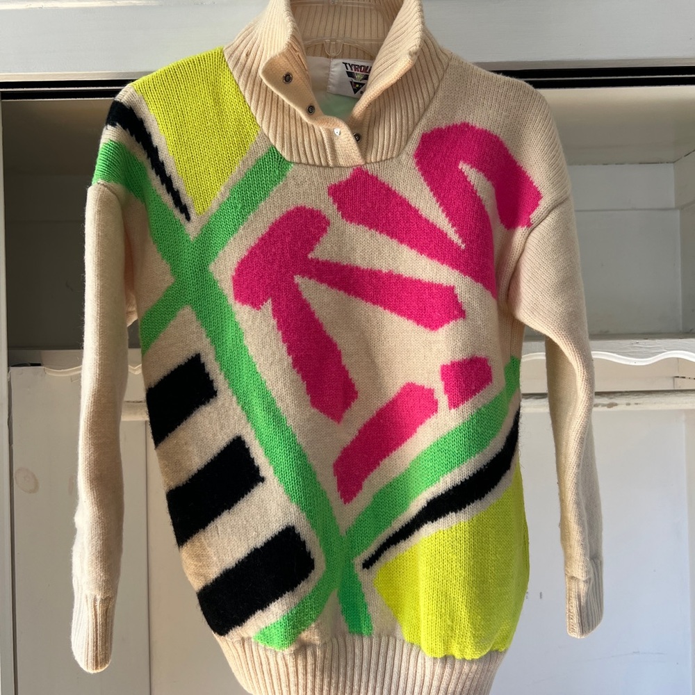 Head Multicolor Graphic Women's Sweater